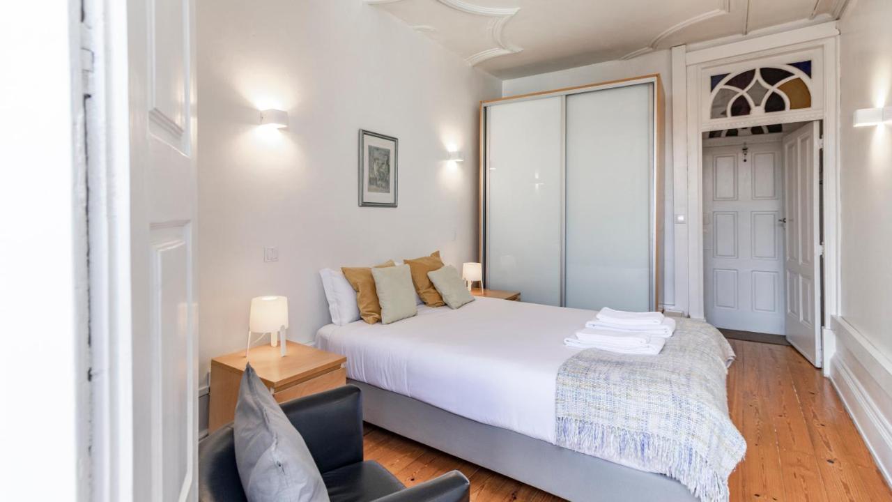 Porto 61 - Bright 2Br W/ Balcony By Lovelystay Esterno foto