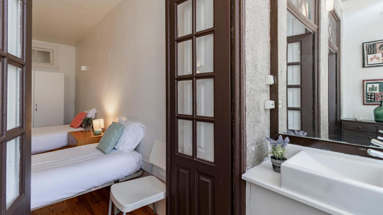 Porto 61 - Bright 2Br W/ Balcony By Lovelystay Esterno foto